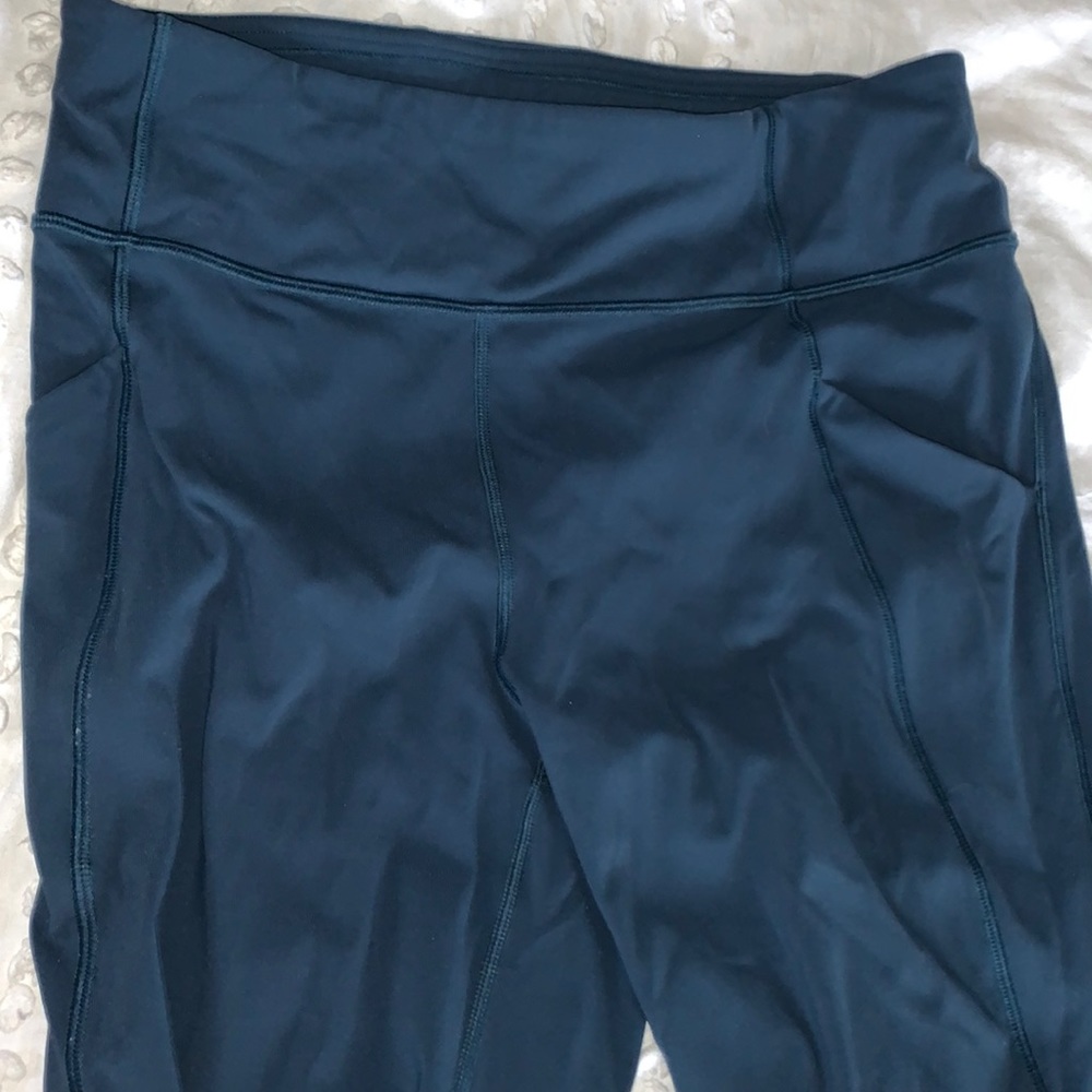 Teal LuLuLemon cropped leggings